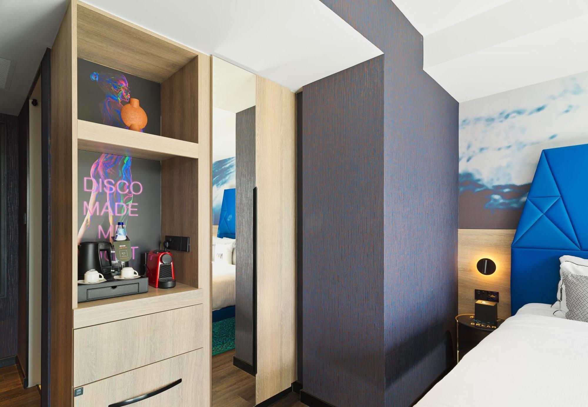 Nyx Hotel Limassol By Leonardo Hotels Esterno foto